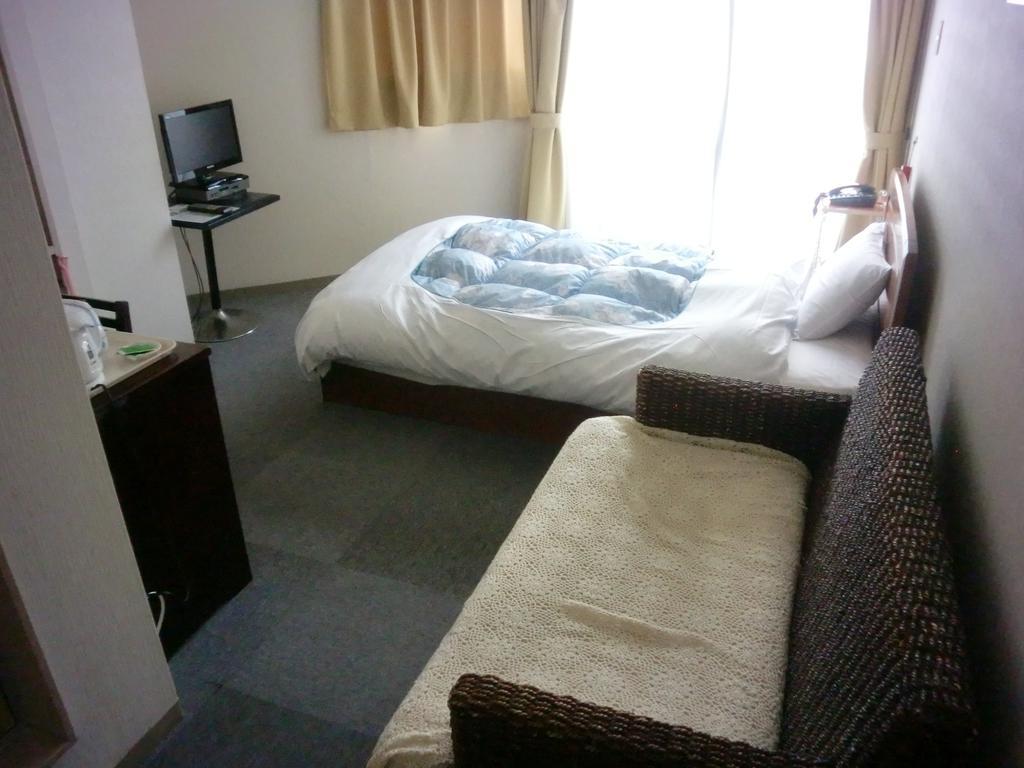 Business Hotel Nishi Otsu Zewnętrze zdjęcie
